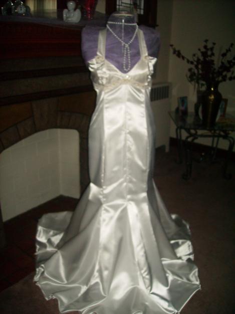 wedding gowns designers creams shinny 15